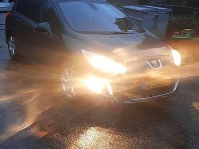 Grijs Occasion 2011 Peugeot 308 Active MPV | € 5.000 (Eerlijke prijs)