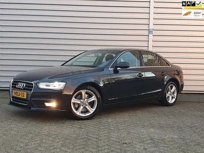 Blauw Gebruikt 2013 Audi A4 Business Sedan | € 9.295 (Eerlijke prijs)