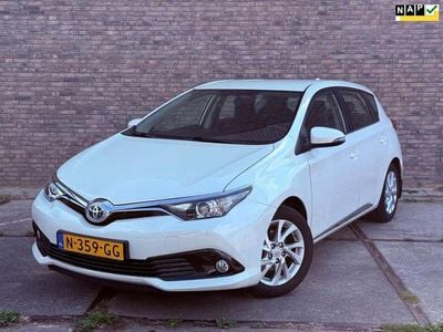 Toyota Auris Hybrid