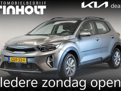 Grijs Gebruikt 2024 Kia Stonic SUV | € 22.250 (Eerlijke prijs)