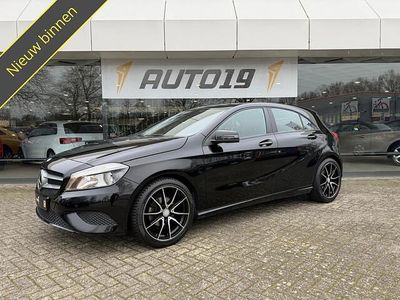 Zwart Occasion 2014 Mercedes A180 Hatchback | € 13.919 (Eerlijke prijs)