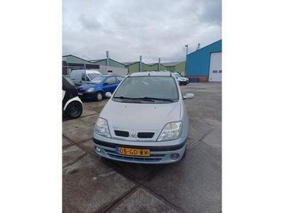 tweedehands Renault Scénic 1.6-16V RXE