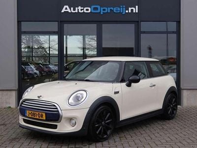 Wit Gebruikt 2015 Mini Cooper Business Hatchback | € 12.745 (Eerlijke prijs)