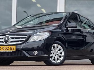 tweedehands Mercedes B180 Ambition Navi Allseason banden Mooi!