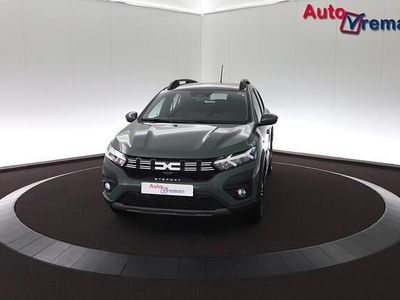 Groen Occasion 2025 Dacia Sandero Expression Hatchback | € 21.800 (Iets duurder)