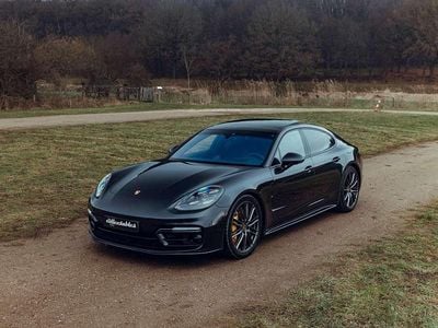 Grijs Occasion 2022 Porsche Panamera Hatchback | € 109.999