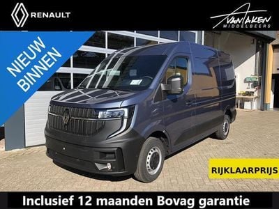 Blauw Gebruikt 2024 Renault Master Van | € 36.950 (Iets duurder)