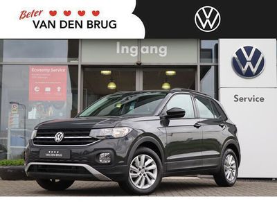 tweedehands VW T-Cross - 1.0 TSI 115 pk DSG Life | Navigatie | PDC voor & a