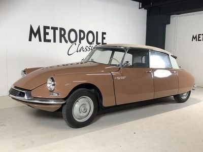 Bruin Occasion 1957 Citroën DS Sedan | € 29.750