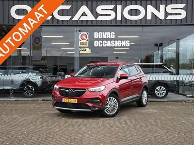 Rood Occasion 2020 Opel Grandland X Innovation SUV | € 18.450 (Eerlijke prijs)