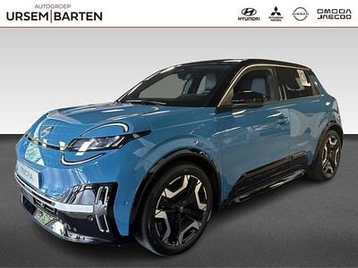 Authentic blue two tone (blauw metallic) Nieuw 2025 Nissan Micra Evolve Hatchback | € 37.330