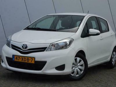 tweedehands Toyota Yaris 1.0 VVT-i NAVI - AIRCO - CAMERA