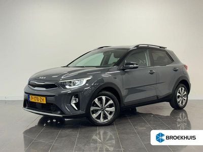 Grijs Occasion 2022 Kia Stonic SUV | € 17.945 (Goede deal)
