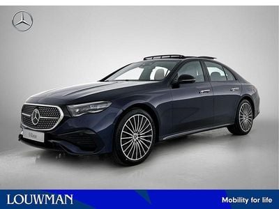 Blauw Nieuw 2025 Mercedes E400 AMG line Sedan | € 97.759