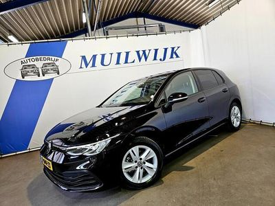 Occasion VW Golf VIII Life 131 PK (96 kW) 2021 Zwart Hatchback