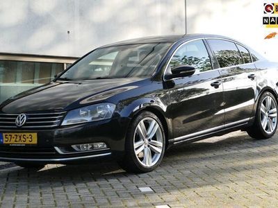 tweedehands VW Passat 1.4 TSI Highline BlueMotion NAP Alcantara Carplay