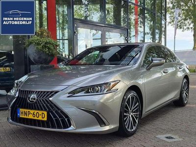 Lexus ES300