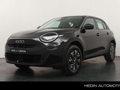 Zwart Nieuw 2025 Fiat 600 Urban SUV | € 27.795 (Goede deal)