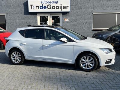 tweedehands Seat Leon 1.0 TSi Style Business Intense | PANORAMADAK | CAM