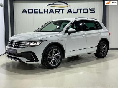 Wit Occasion 2022 VW Tiguan Business+ SUV | € 29.950 (Super prijs)