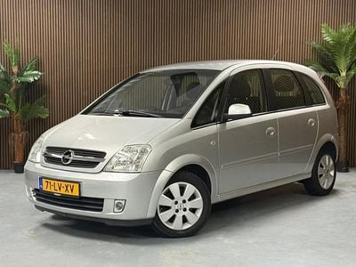 Grijs Gebruikt 2003 Opel Meriva Cosmo MPV | € 2.995 (Iets duurder)