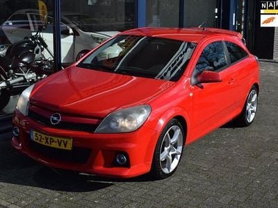 Occasion Opel Astra GTC 116 PK (85 kW) 2007 Rood Hatchback
