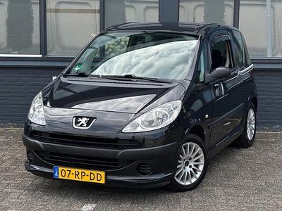 Occasion Peugeot 1007 73 PK (53 kW) 2005 Zwart MPV