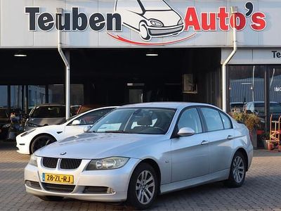 Grijs Occasion 2008 BMW 318 Executive Sedan | € 2.895 (Eerlijke prijs)