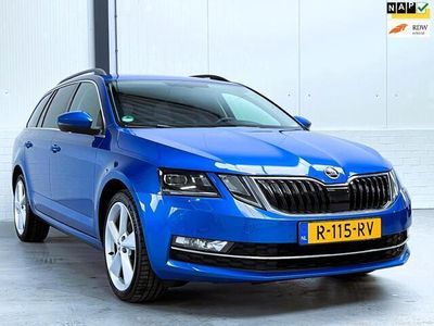 Blauw, metallic lak Gebruikt 2019 Skoda Octavia Business Line Stationwagen | € 11.950 (Goede deal)