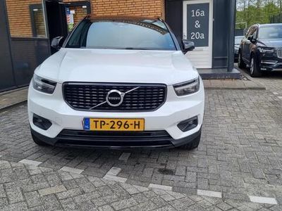 tweedehands Volvo XC40 2.0 T5 AWD R-Design