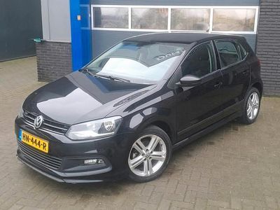 Zwart (metallic) Gebruikt 2014 VW Polo R-line Hatchback | € 7.450 (Eerlijke prijs)