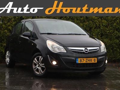 Zwart Occasion 2012 Opel Corsa Selection Hatchback | € 2.450 (Eerlijke prijs)