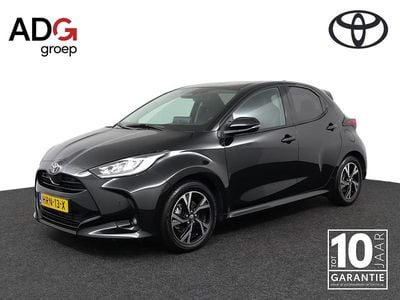 Zwart Occasion 2025 Toyota Yaris Hybrid Hatchback | € 26.950 (Eerlijke prijs)