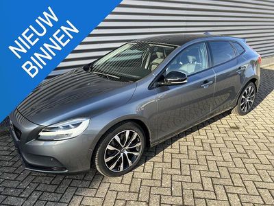 Grijs Occasion 2018 Volvo V40 Dynamic Hatchback | € 16.945 (Goede deal)
