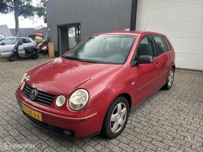 Rood Gebruikt 2003 VW Polo Highline Hatchback | € 1.250 (Eerlijke prijs)