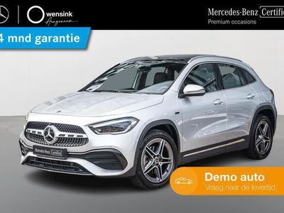 tweedehands Mercedes GLA250 e AMG Line | Panoramadak | Sfeerverlichting | MultiBeam LED | Achteruitrijcamera | Apple en Android CarPlay | Stoelverwarming | Digitaal Display |