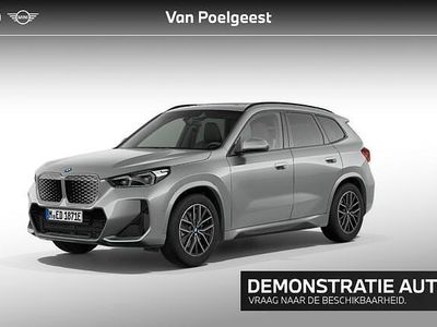 Spacesilber metallic (c67) (grijs metallic) Occasion 2025 BMW iX1 M Sport SUV | € 52.900 (Duur)