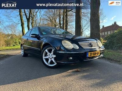 Zwart Gebruikt 2007 Mercedes C200 Coupé | € 2.445