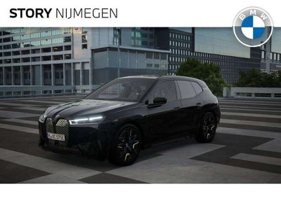 tweedehands BMW iX xDrive40 High Executive 74 kWh / Sportpakket / Pan