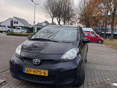 Zwart Gebruikt 2011 Toyota Aygo Comfort Hatchback | € 2.395 (Goede deal)
