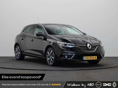 tweedehands Renault Mégane IV 1.2 TCe Bose | Dealer onderhouden! | Trekhaak | Parkeersensoren voor/achter | LMV | Navigatie | Climate control |