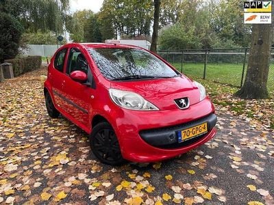 Rood Gebruikt 2008 Peugeot 107 Hatchback | € 1.299 (Goede deal)