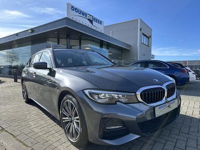 BMW 330e