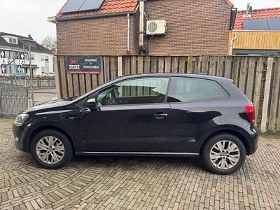 Zwart (metallic) Gebruikt 2013 VW Polo Highline Hatchback | € 5.499 (Goede deal)