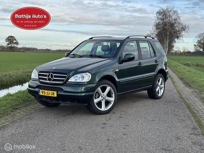 Groen Occasion 2002 Mercedes 320 SUV | € 9.950 (Iets duurder)