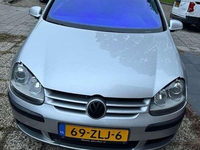 Occasion VW Golf IV Trendline 75 PK (55 kW) 2004 Grijs Hatchback