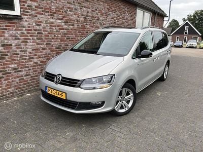 Grijs Occasion 2012 VW Sharan Highline MPV | € 17.500