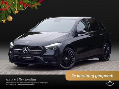Zwart Gebruikt 2023 Mercedes B250e AMG line MPV | € 39.950 (Iets duurder)