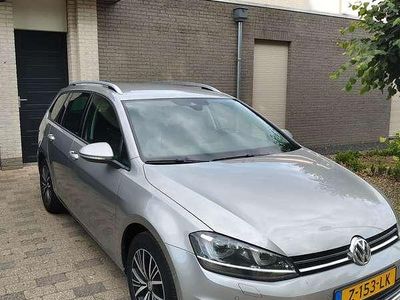 Beige Occasion 2017 VW Golf VII Comfortline Stationwagen | € 10.950 (Iets duurder)