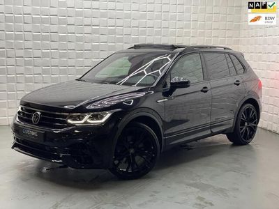 tweedehands VW Tiguan 2.0 TSI R 320PK AKRAPOVIC PANO LEER VOL